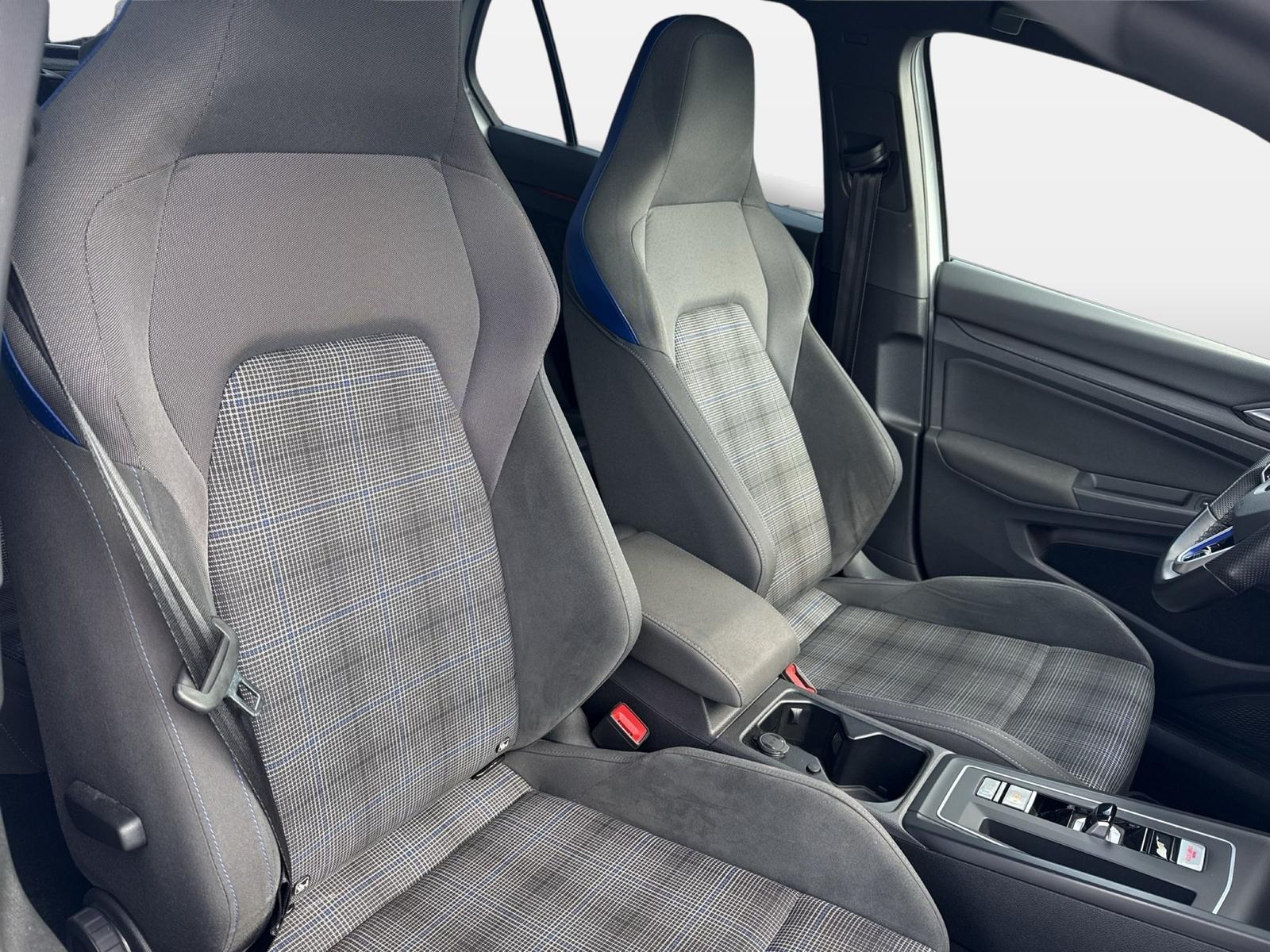 Volkswagen Golf VIII 1.4 TSI eHybrid DSG CarPlay AHK Pano, миниатюра 16