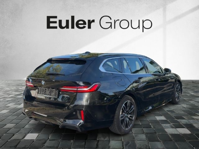BMW 520 d xDrive Touring Sportpaket HUD StandHZG Nav foto 4
