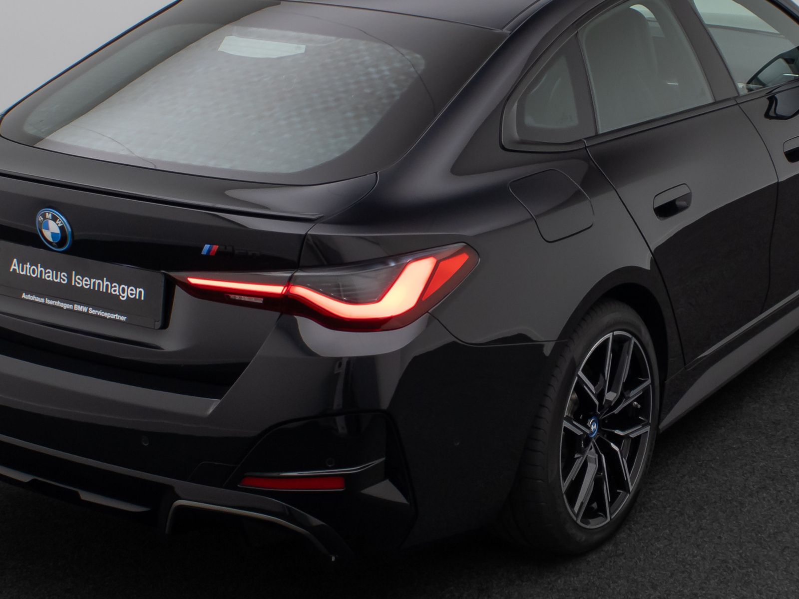 Fahrzeugabbildung BMW i4 M50 HUD HiFi Kamera DAB M Sportbremse 19Zoll