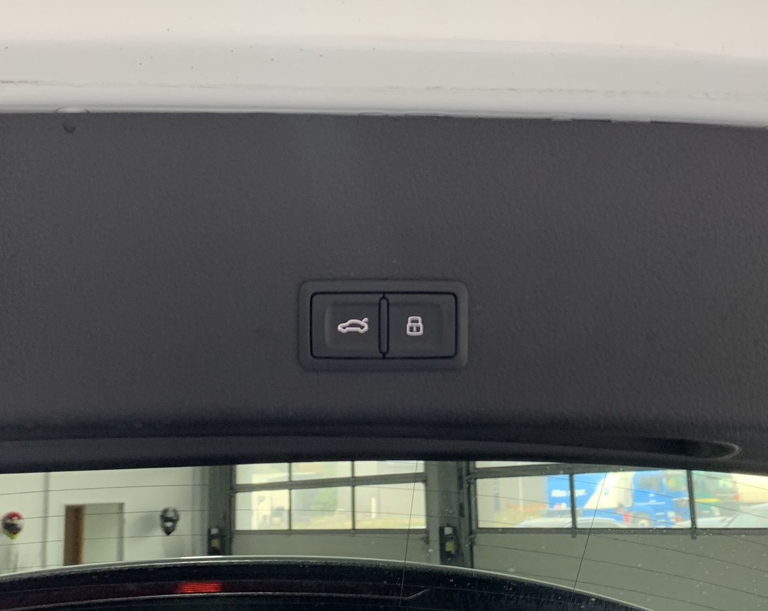 Fahrzeugabbildung Audi e-tron 55 Quattro*S-line*Leder*Matrix*HUD*AHK*