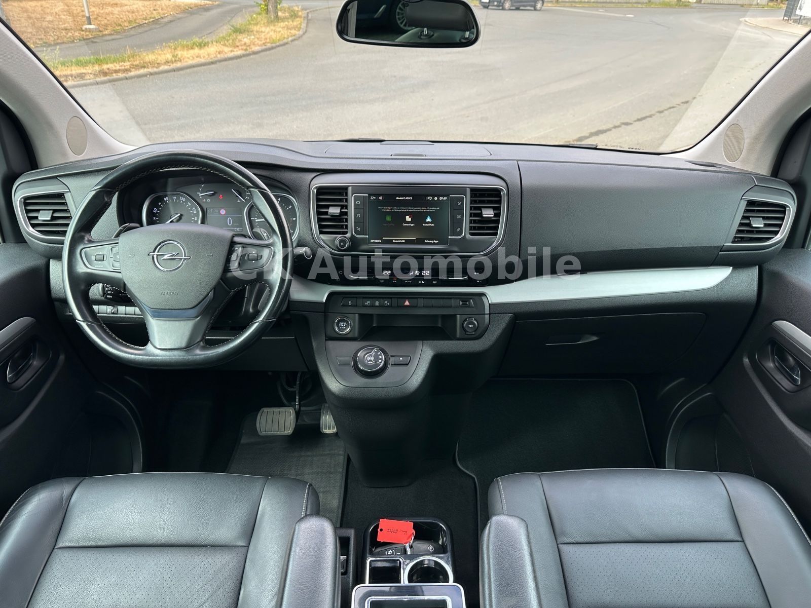 Fahrzeugabbildung Opel Zafira Life Elegance L/7 Sitze/Navi/Pano/LED/AHK
