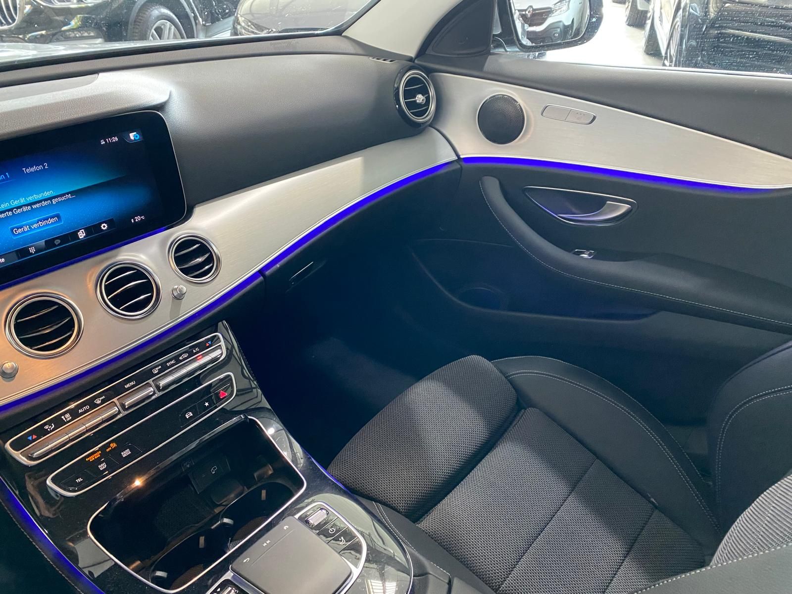 Fahrzeugabbildung Mercedes-Benz E 200 T-Model Avantgarde/LED-High/1.HD/