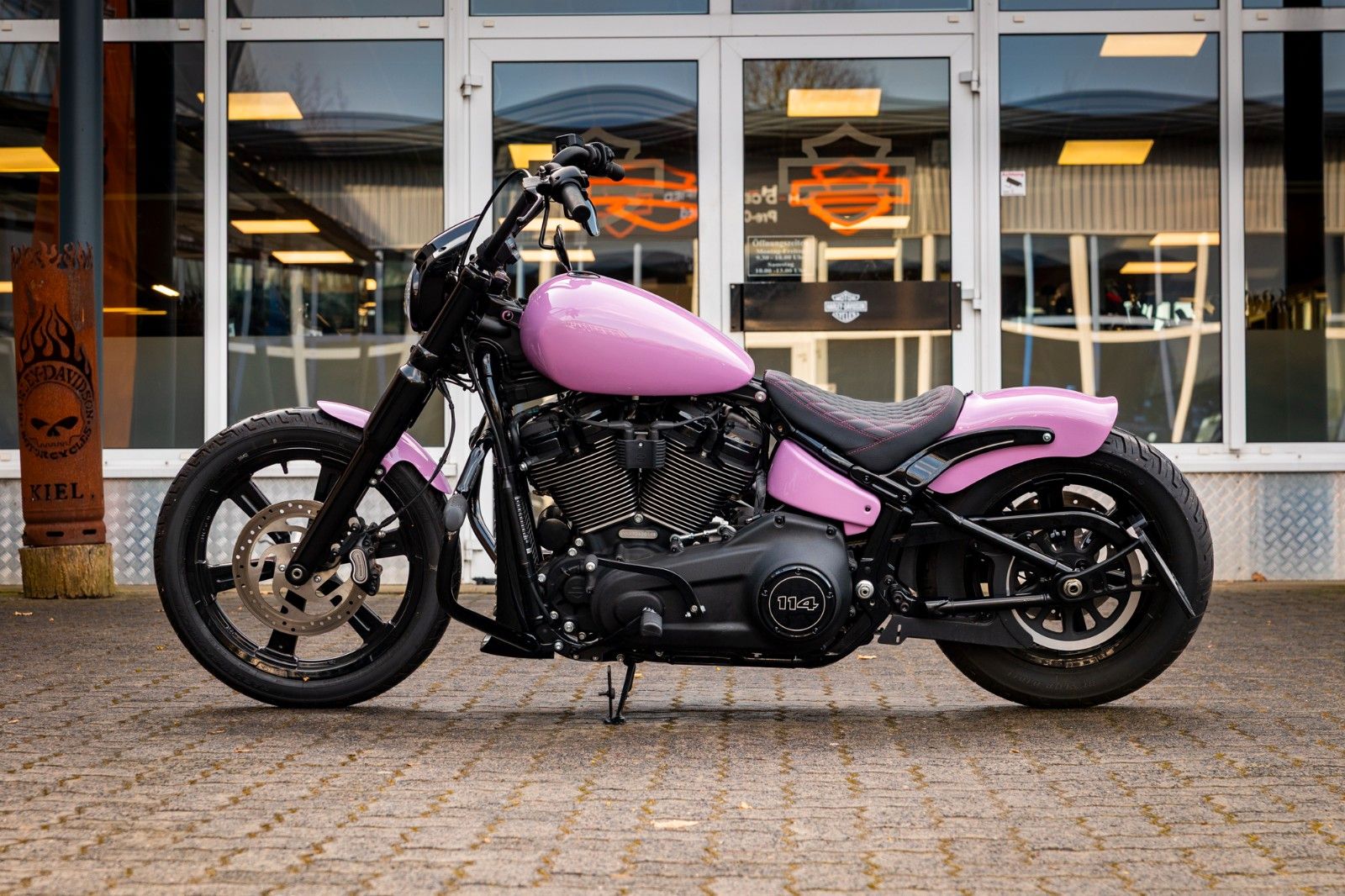 Fahrzeugabbildung Harley-Davidson Softail FXBBS Street Bob - ZARD- KURZES HECK -
