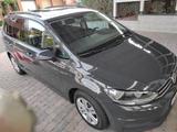 Volkswagen Touran 1.2 / 7 Sitzer / Panorama Dach - Volkswagen Touran in Kassel