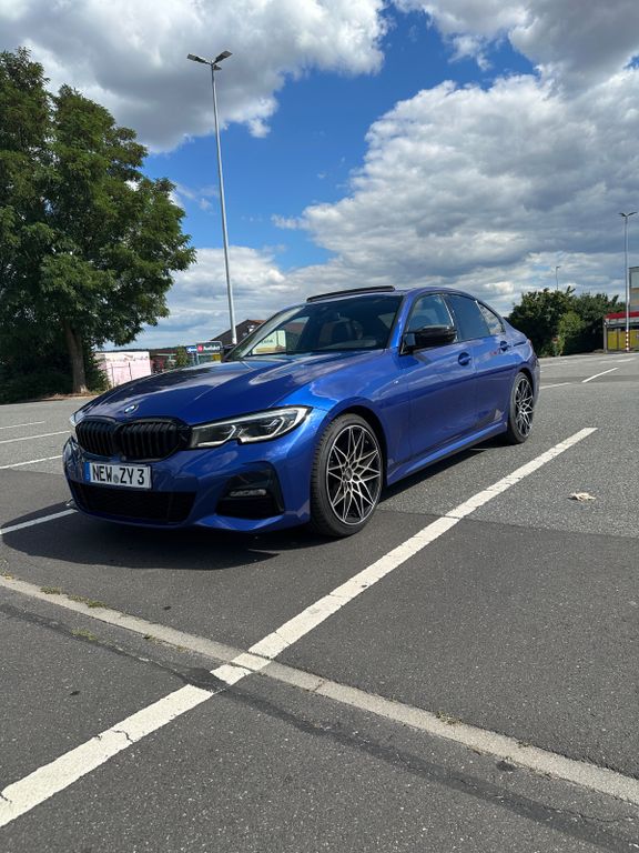 Image of BMW 320