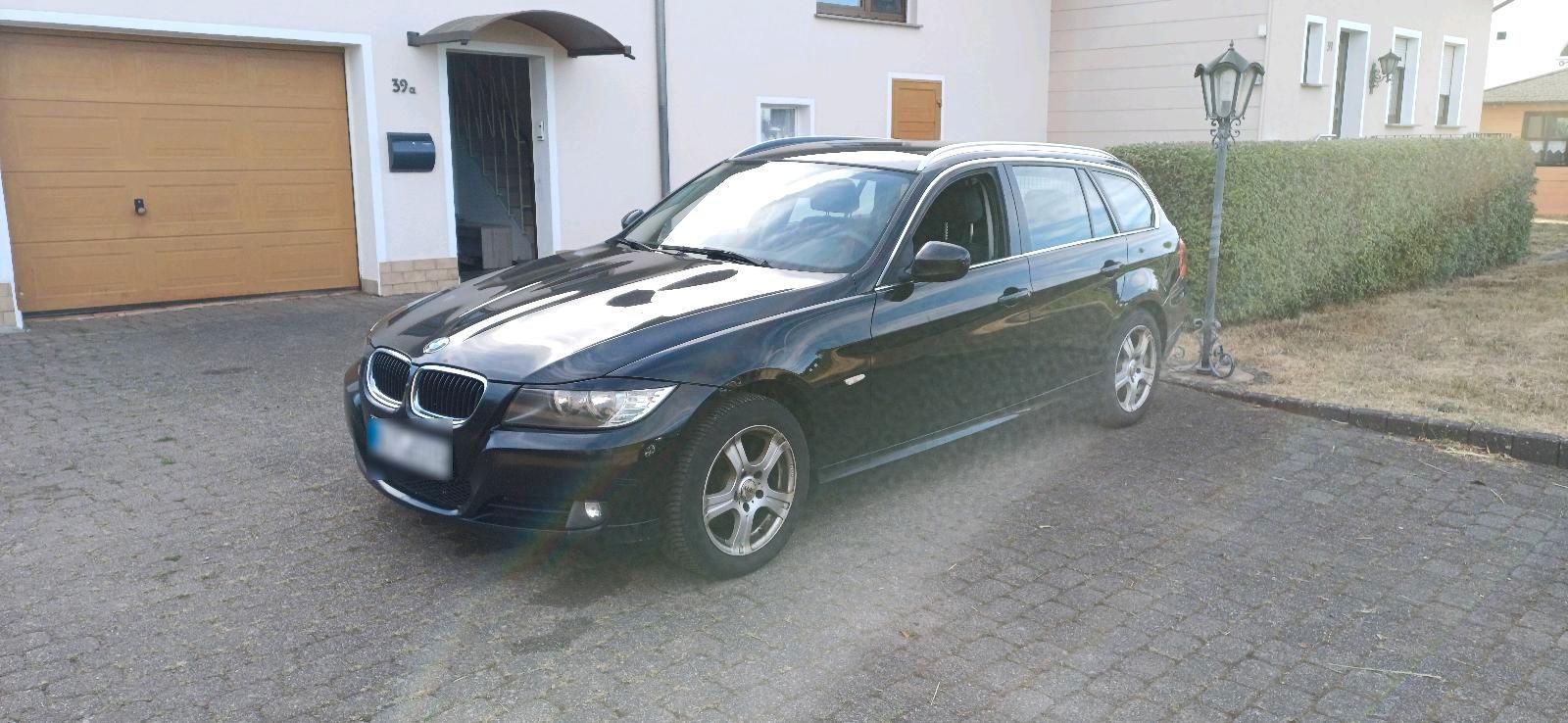 BMW 320 2011 — photo 8