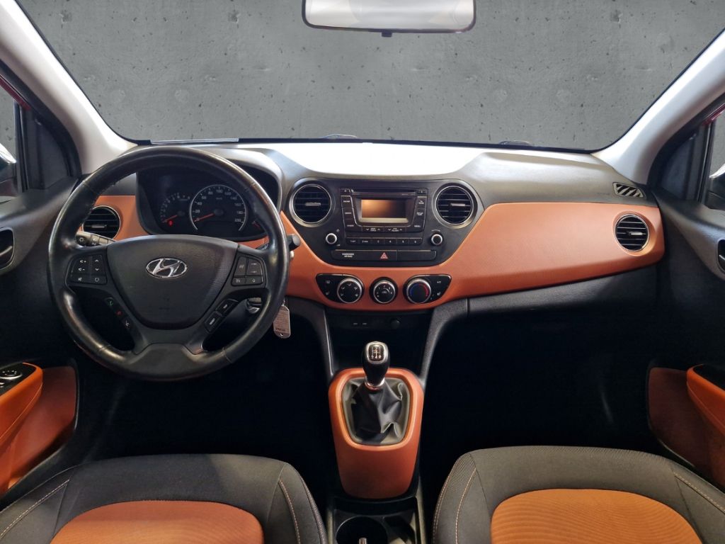 Fahrzeugabbildung Hyundai i10 1.2 FIFA World Cup Klima SHZ Radio Isofix Al
