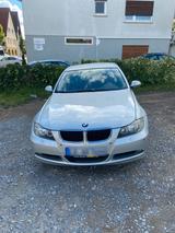 BMW e90 3er 318i - BMW 318: 3er 318i