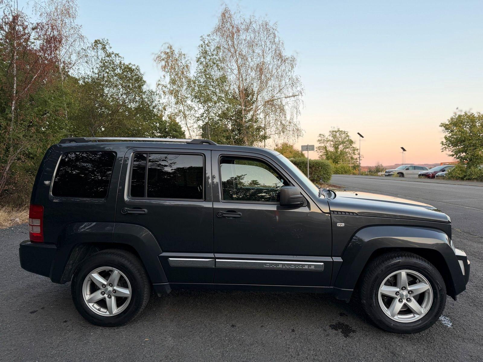 Jeep Cherokee 2009 — двигун 177 HP (130kW)