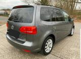 Volkswagen Touran 1.2 TSI Style BlueMotion,Navi, Touchscre. - Volkswagen Touran aus 2011: Bluemotion