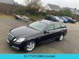 Mercedes-Benz E 220 T CDI BlueEfficiency*NAVI*LEDER*AUTOMAT*SD - Mercedes-Benz E 220: Kombi, Cdi