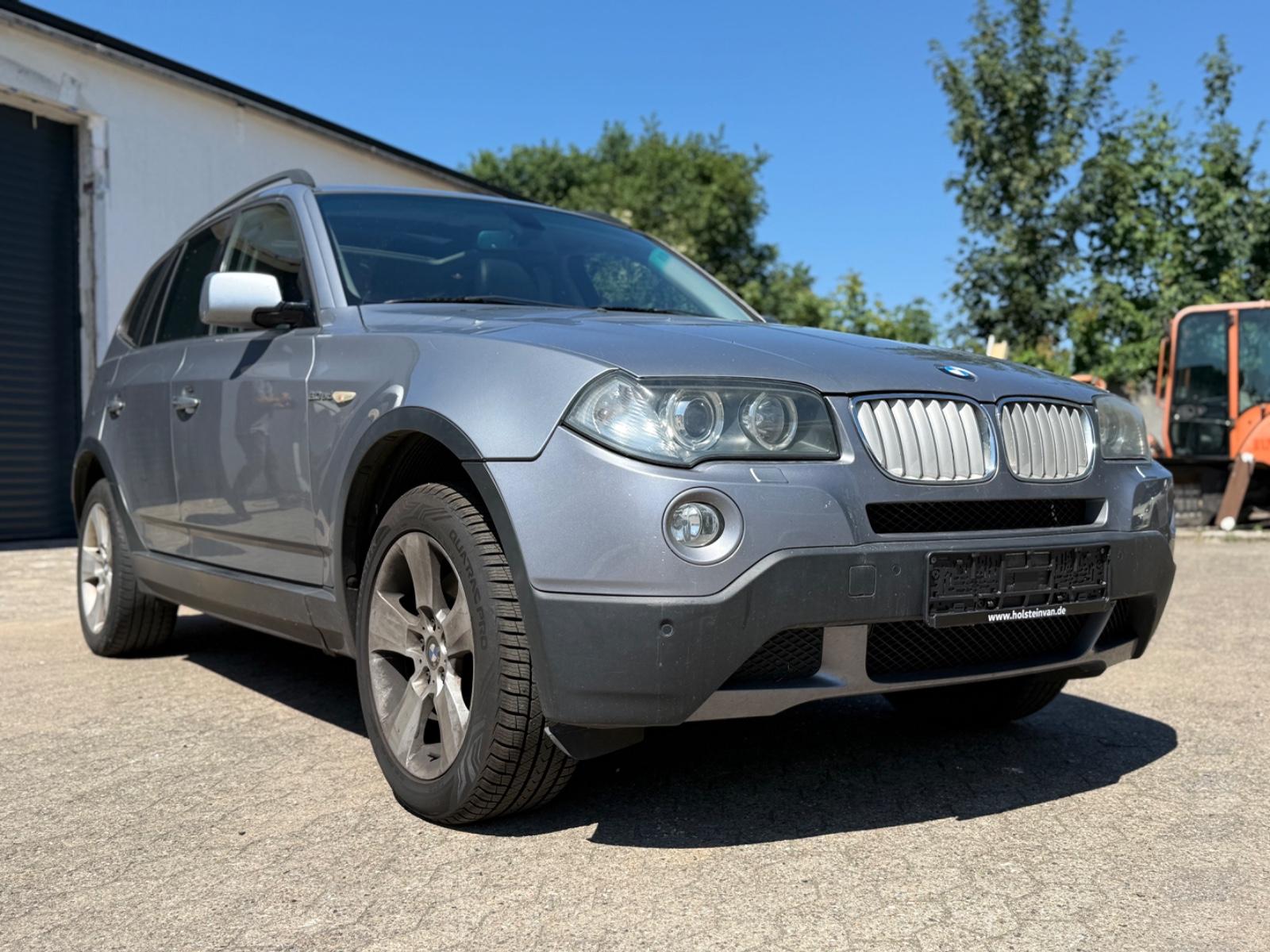 BMW X3 3.0 sd Panorama Memory AHK Klimaau. Leder
