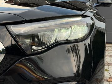 Mercedes E 220 - 8