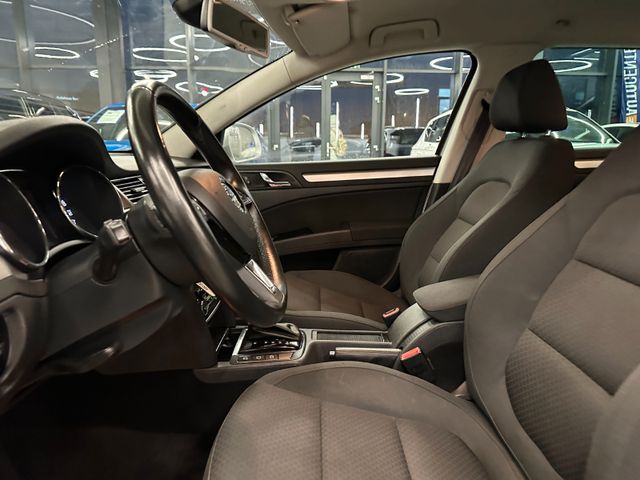 Skoda Superb Combi Exclusive *Xenon*PDC*Klima*DAB*Navi