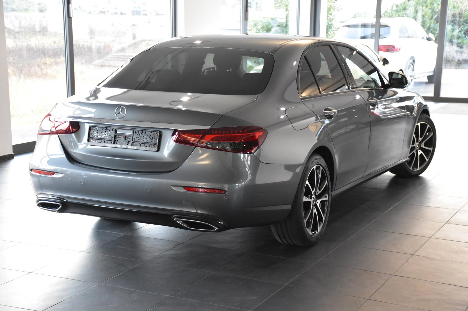 Mercedes-Benz E 220 D 9G EXCLUSIVE"LEDER"360°-KAMERA"ESD"AHK"