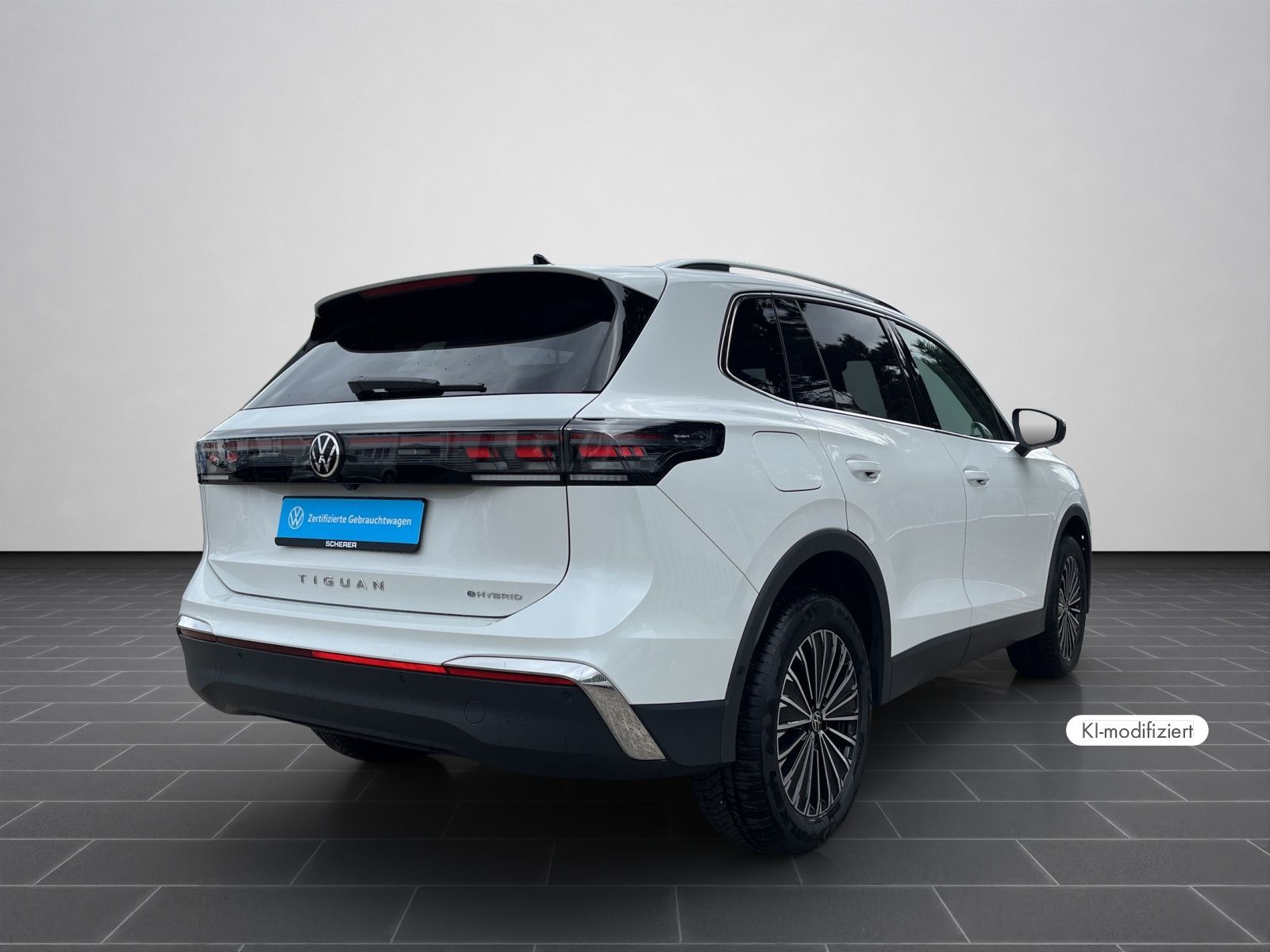 Volkswagen Tiguan Elegance 1,5 TSI eHybrid DSG SOH 100% foto 3