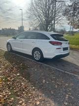 Hyundai i30 cw Select Mild-Hybrid - Hyundai i30: Cw