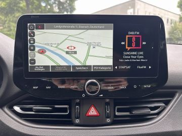 Hyundai i30 cw  1.6CRDI DCT+Kamera+Navi+DAB+Autom.+