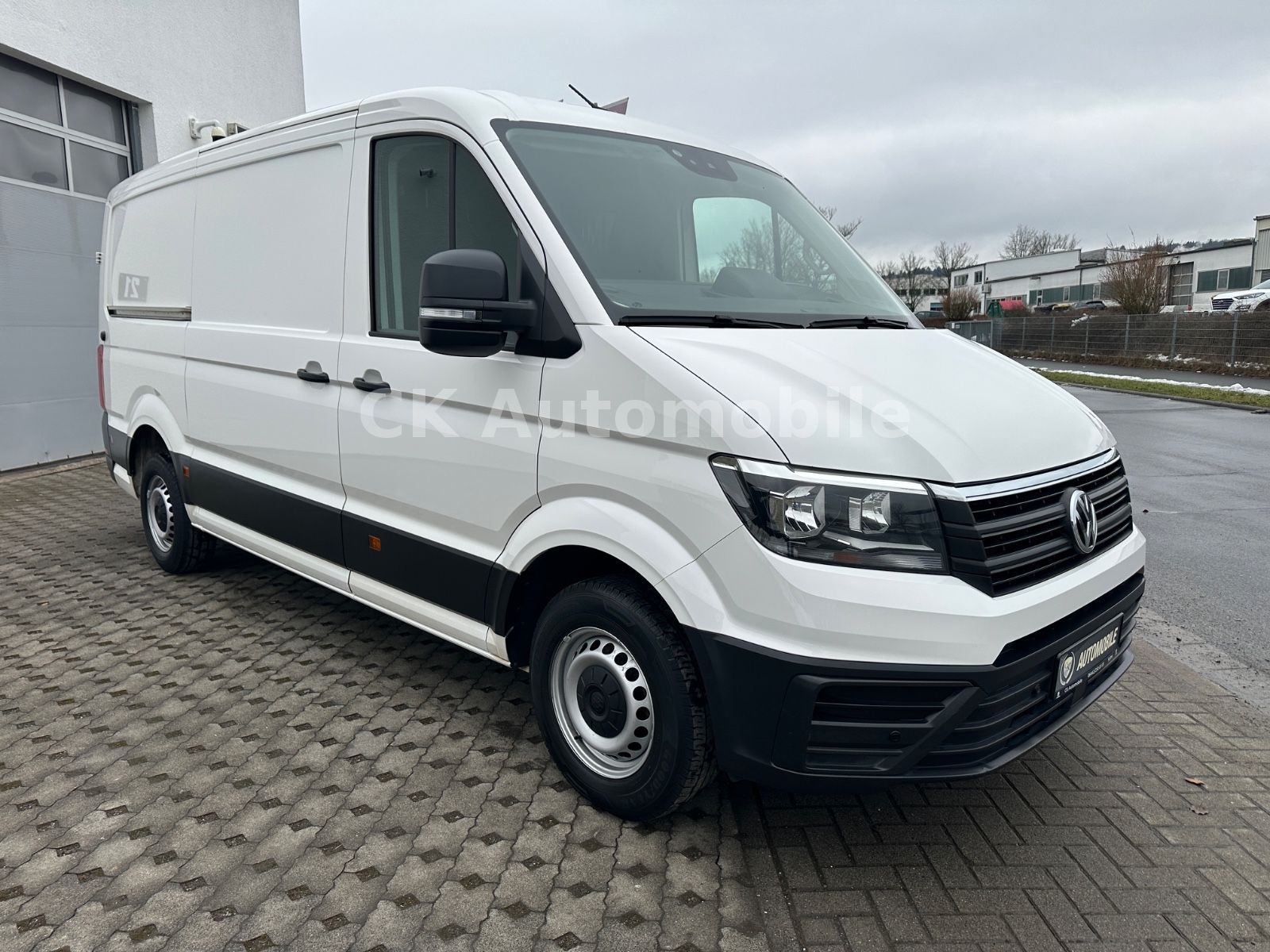 Fahrzeugabbildung Volkswagen Crafter Kasten 35 FWD 2.0TDI/Klima/Navi/SHZ/AHK
