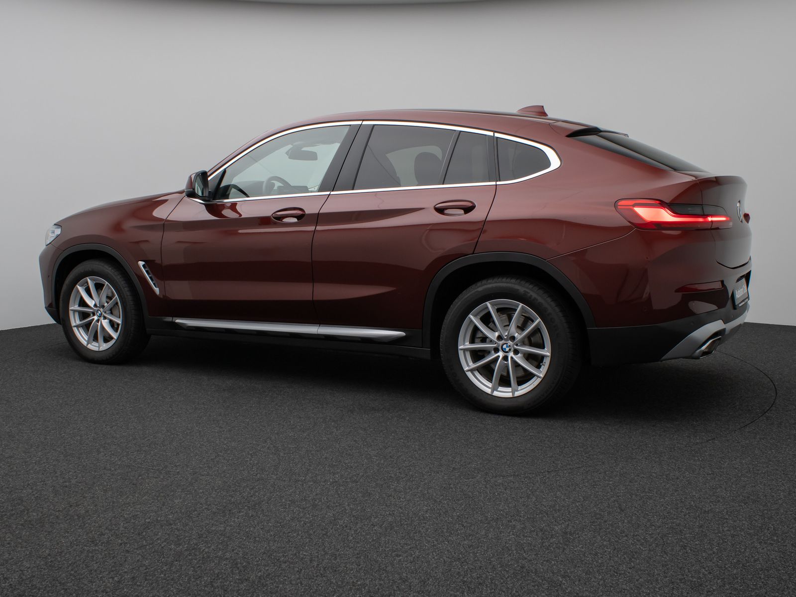 Fahrzeugabbildung BMW X4 xD30d Kamera DAB CockPitPlus AHK Sport LED