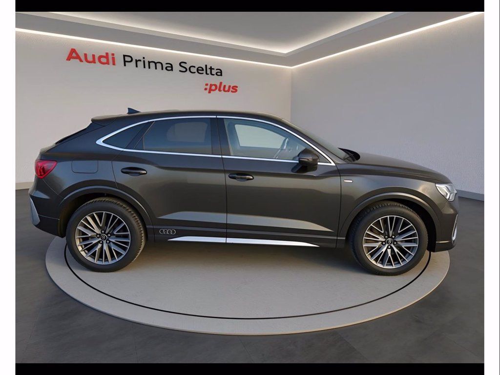 Audi AUDI Q3 sportback 35 2.0 tdi identity black s-tr imagem 3