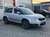 Skoda Yeti Ambition AUT.*AHK*WENIG KM*GARANTIE*TOP*SHZ - gebrauchte Skoda Yeti aus dem Jahr 2013