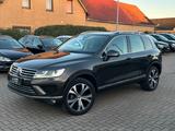Volkswagen Touareg 3.0 V6 TDI+1. Hand+Kamera+TÜV,Servie neu - mit Diesel-Antrieb: Geländewagen, 3.0