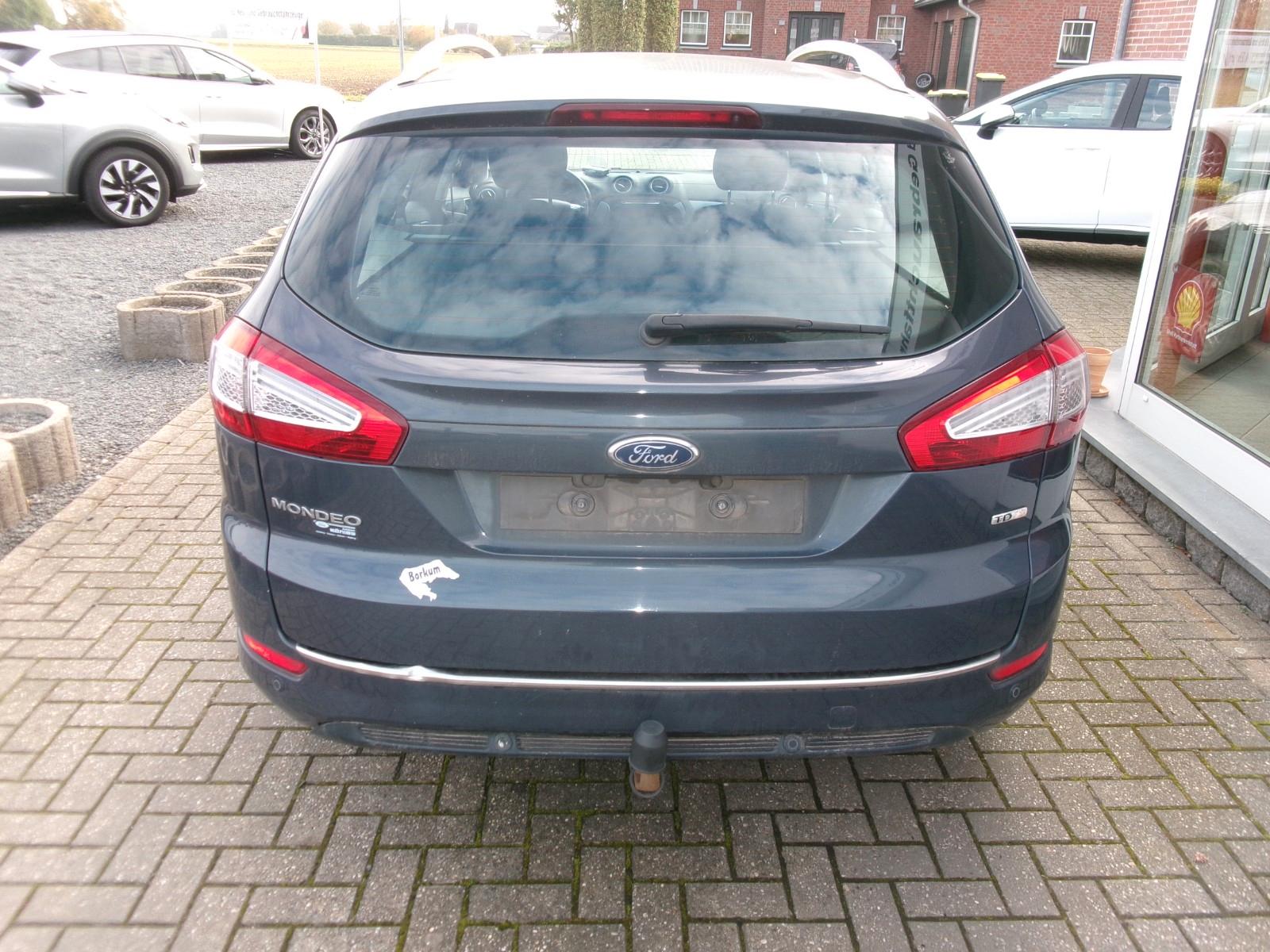 Ford Mondeo 2011 — photo 9