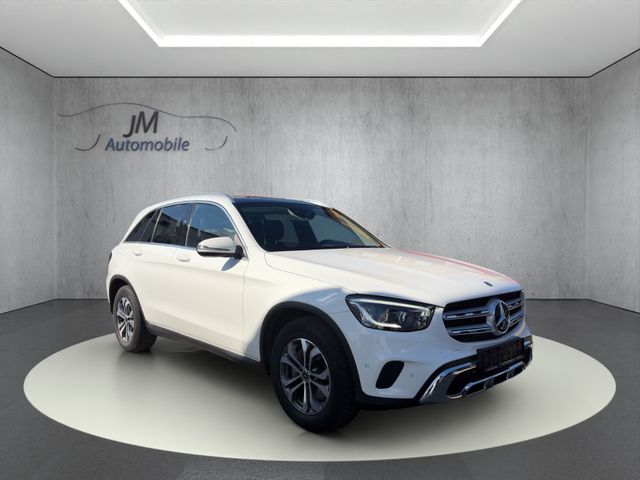 MERCEDES-BENZ GLC 220 d 4Matic Pano LED