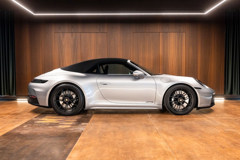 Porsche 992