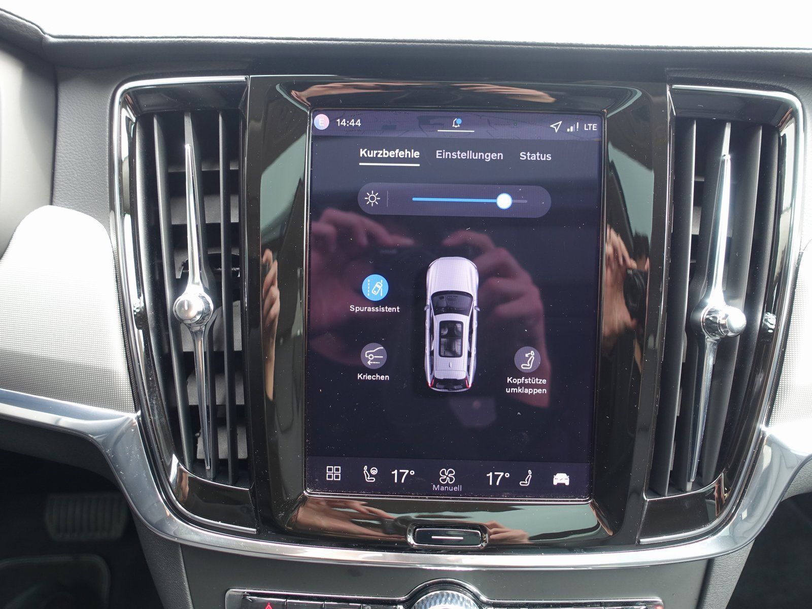 Volvo V90 Plus Dark T6 AWD Plug-in/HeadUp/360°Cam foto 17