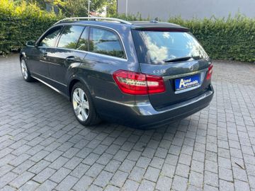 Mercedes E 220 - 6