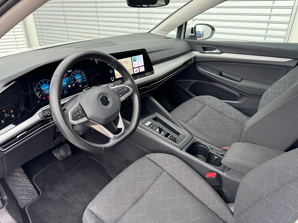 Golf VIII 1.5 eTSI DSG *LED*NAVI*KEYLESS*