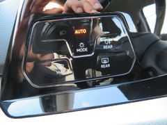 VW Golf VIII 2.0 TDI Move DSG LED Navi ACC Rfk 16'' VW Golf VIII 2.0 TDI Move DSG LED Navi ACC Rfk 16''
