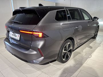 Fotografie 9 des Opel Astra Sports Tourer 1.2 Turbo Automatik GS