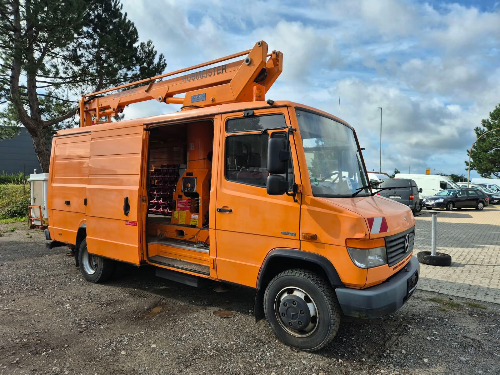 Mercedes-Benz Vario 816D Hubarbeitsbühne UVV Bühne German