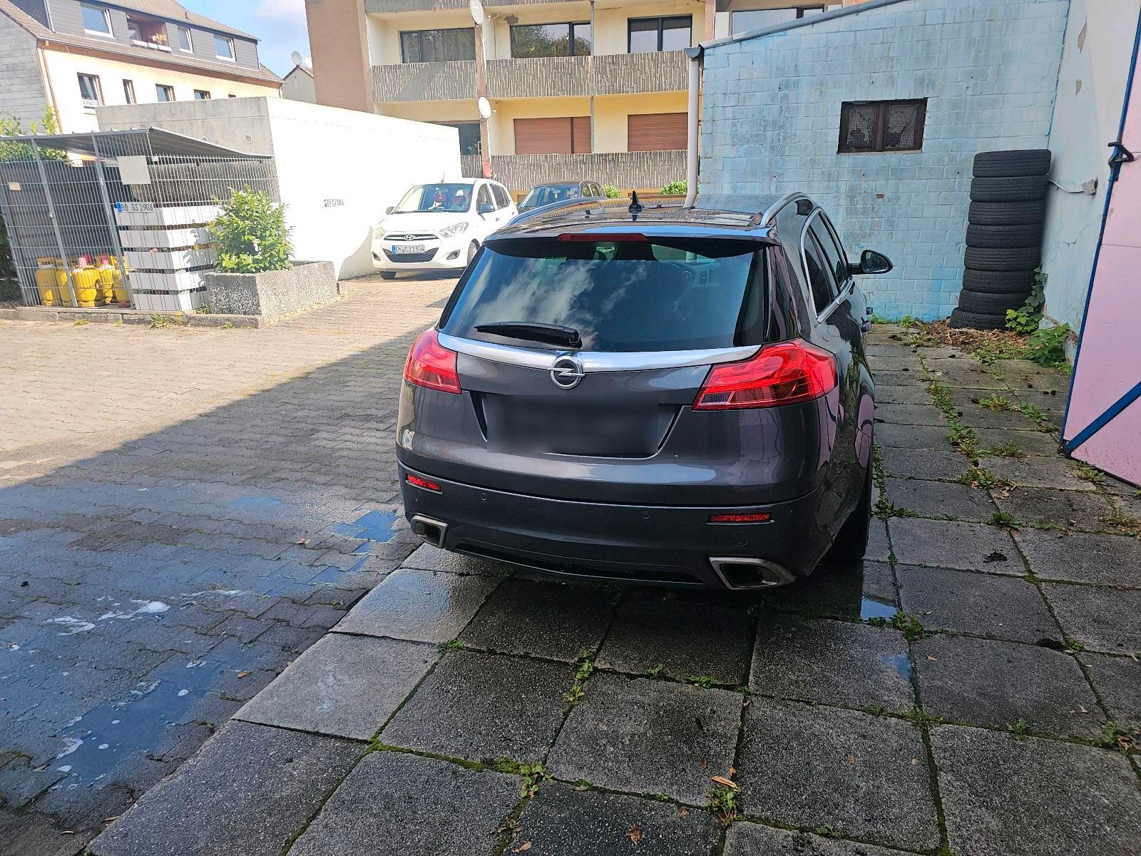 Opel Insignia 2010 — photo 7