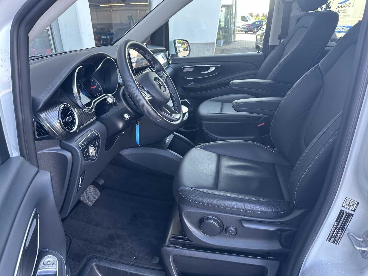 Fahrzeugabbildung Mercedes-Benz V 300 d AVA ED 6Sitze Burmester 360Kamera el Tür