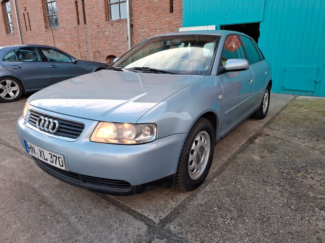 Audi A3 1.6 ** NUR 86 TKM original ** TÜV + ZR NEU **