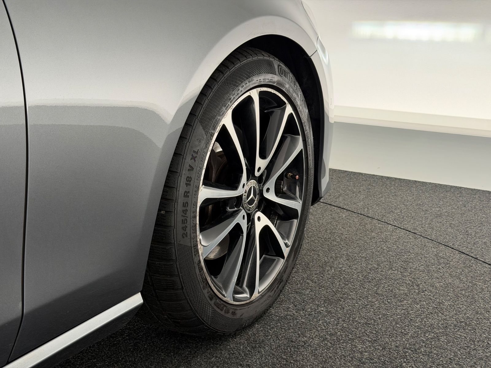 Mercedes-Benz E - Ansicht 15