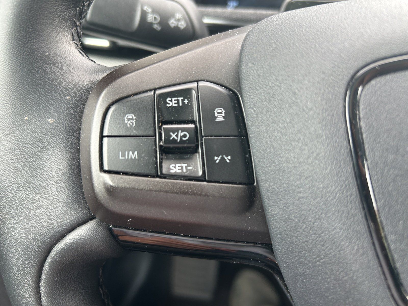 Fahrzeugabbildung Ford Ford Mustang Mach-E Extented Range