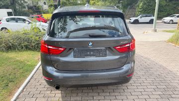 BMW 218 - 6