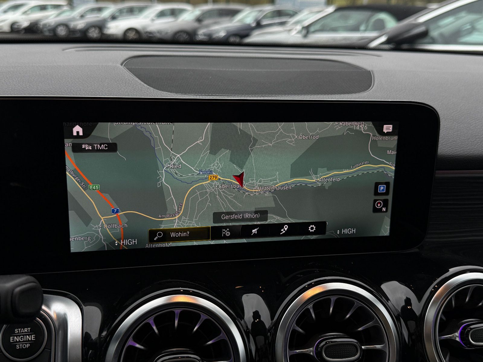 Fahrzeugabbildung Mercedes-Benz GLB 220d 4Matic AMG ACC AHK Kamera Ambiente Pano