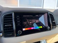 Skoda Karoq 1.5 TSI DSG Style 1.HD NAVI LEDER PANO AHK bei Autohaus Landmann & Maier OHG