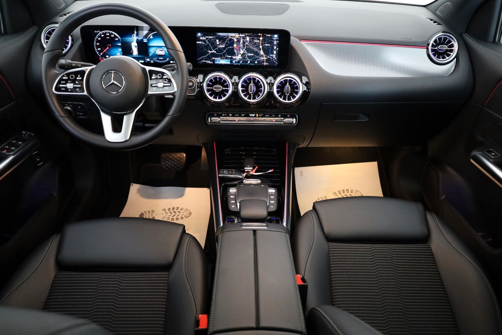 Fahrzeugabbildung Mercedes-Benz EQA 250 ,T.Leder,Navi,LED,SH,360°Kamera,Panorama