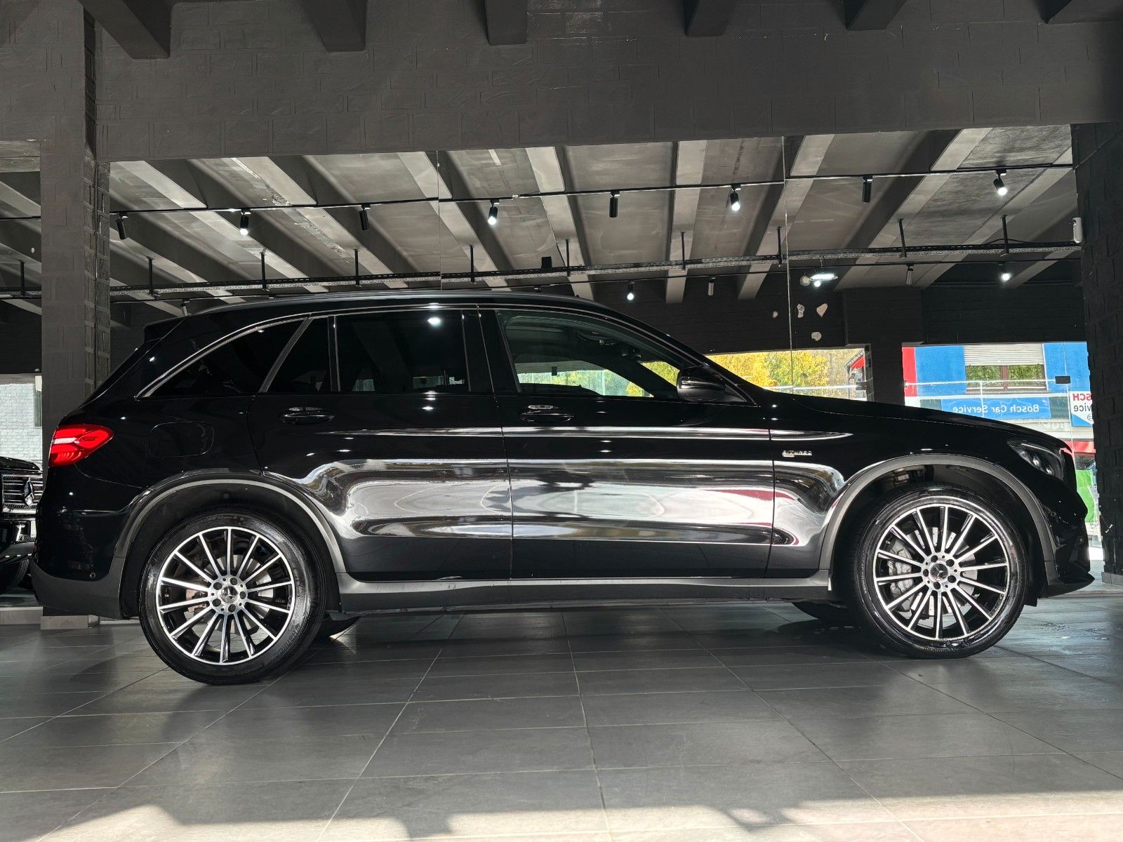 Fahrzeugabbildung Mercedes-Benz GLC 43 AMG *Panorama*Burmester*Kamera*Memory