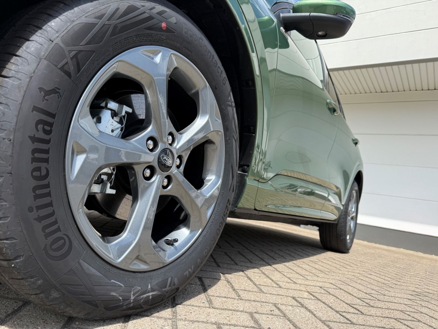 Fahrzeugabbildung Ford Kuga ST-Line Sport 5J AHK Navi Digi Co LED CarPl