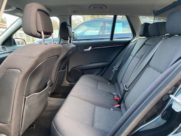 Fahrzeugabbildung Mercedes-Benz C 180 T CDI*SHZ*Navi*PDC*Tempomat*AHK*