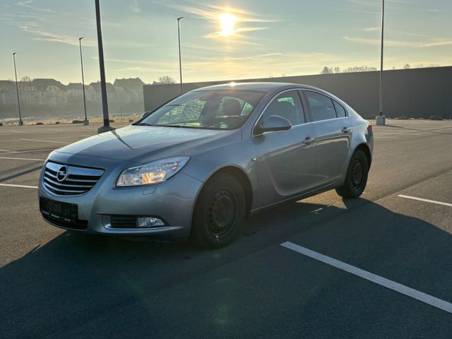 Opel Insignia A Lim. Design Edition