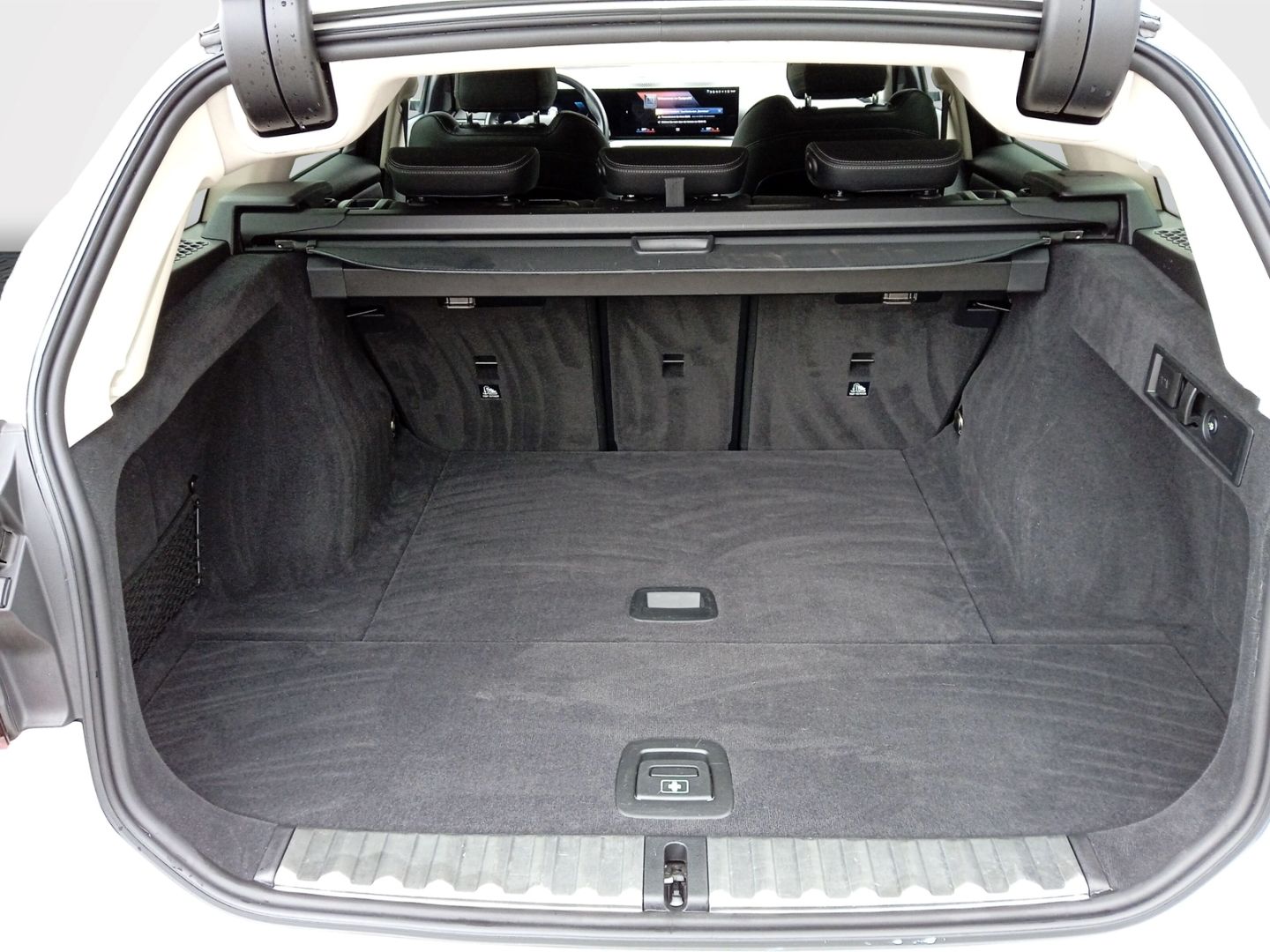 BMW 318 i Touring  Aut.  AHZV+SHZG+KLIMA+HIFI+DAB+AK foto 11